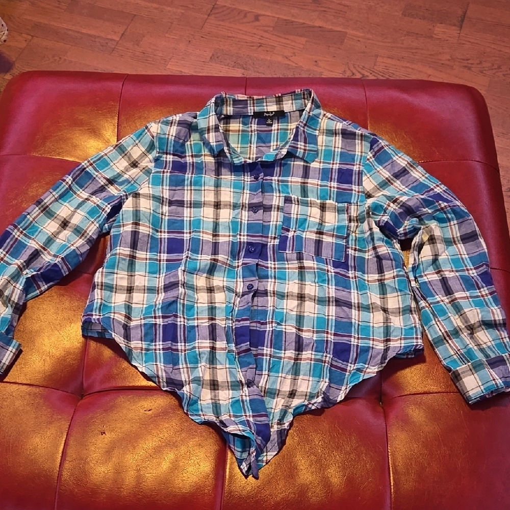 Plaid Button-Up Shirt in Blue and Green